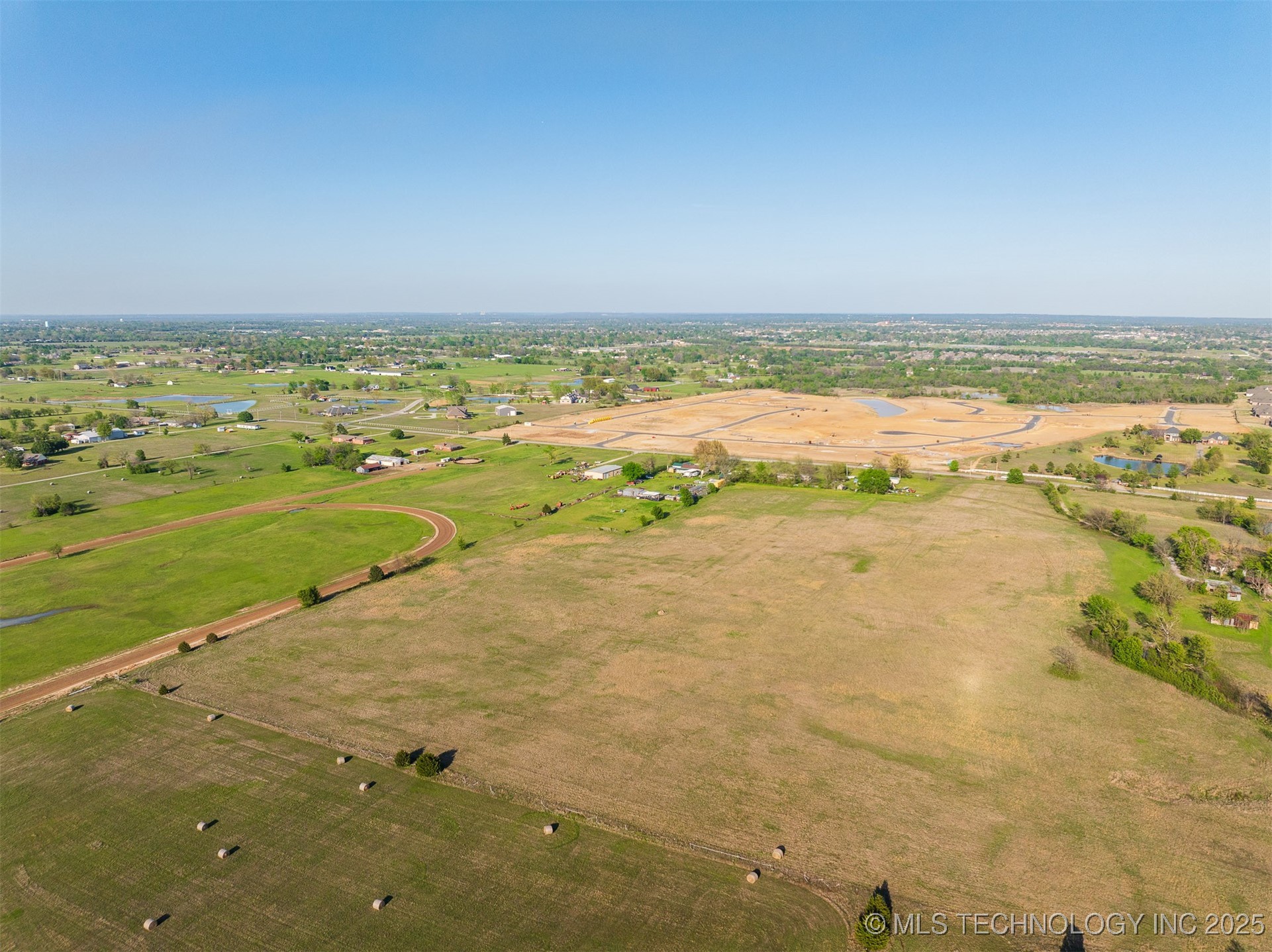 1 N Memorial Drive Property Photo 16