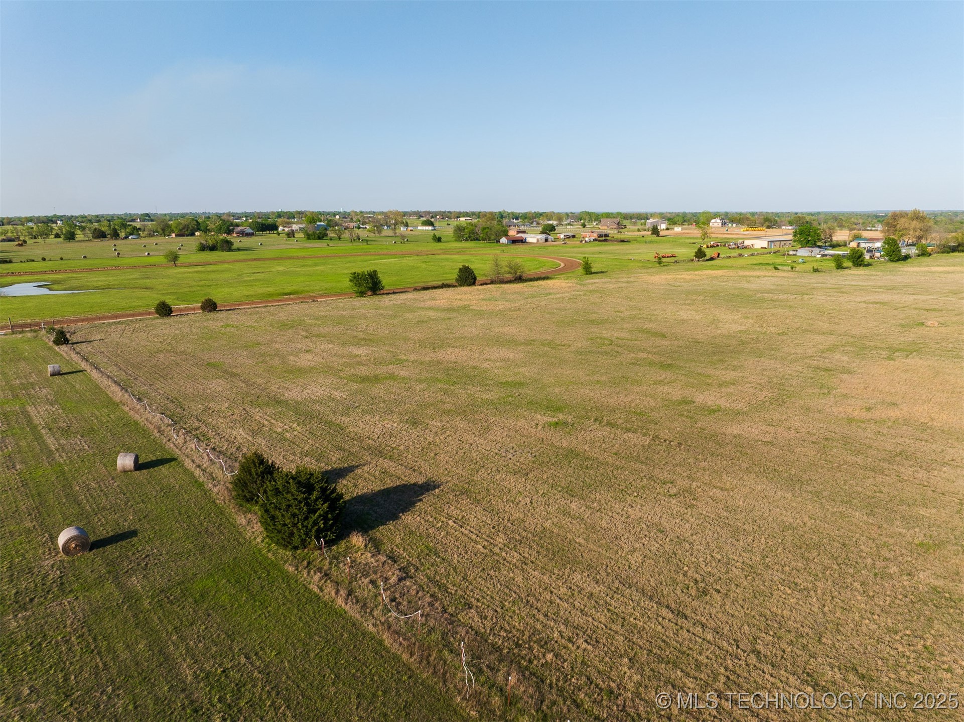 1 N Memorial Drive Property Photo 17