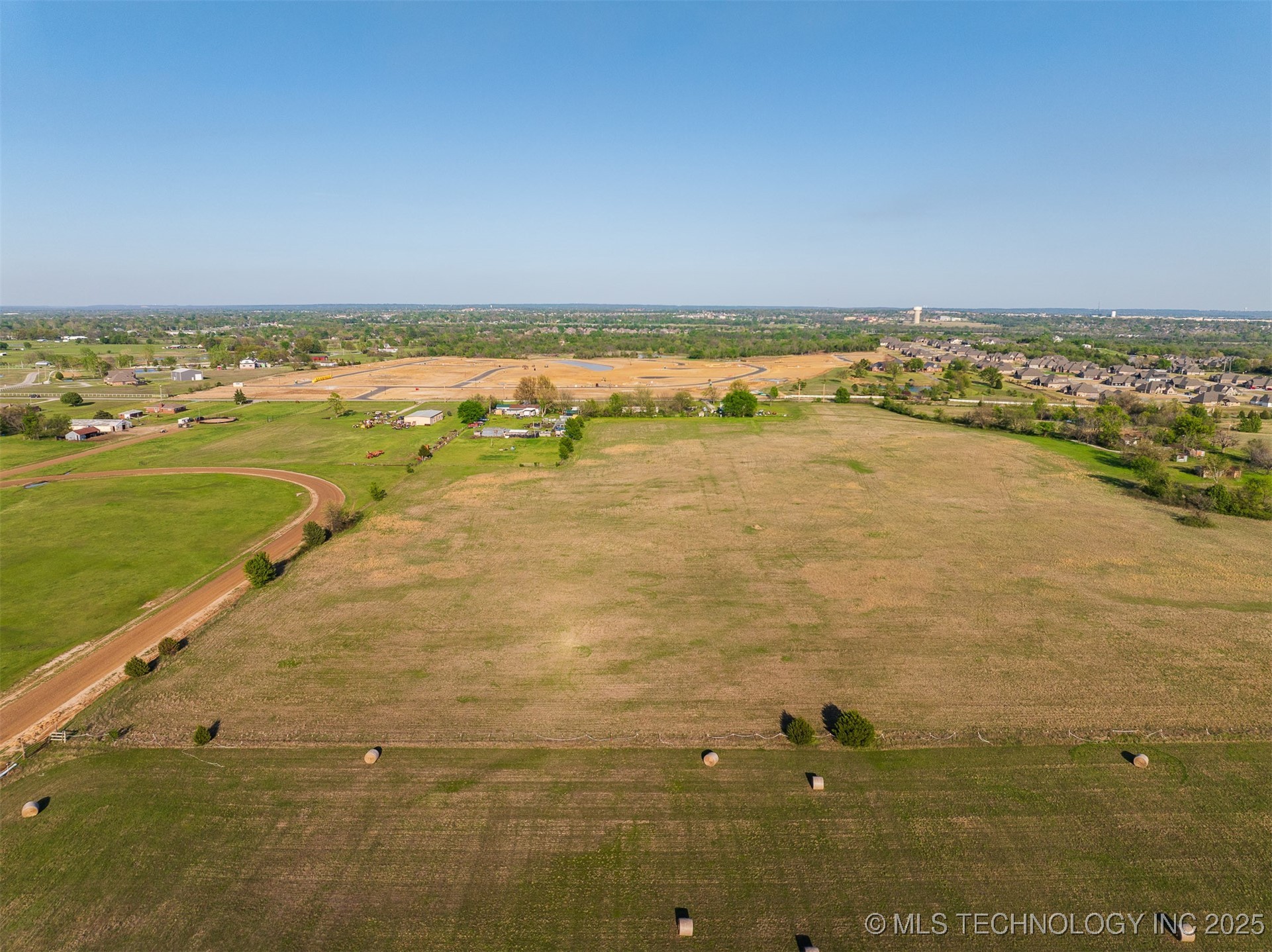 1 N Memorial Drive Property Photo 18