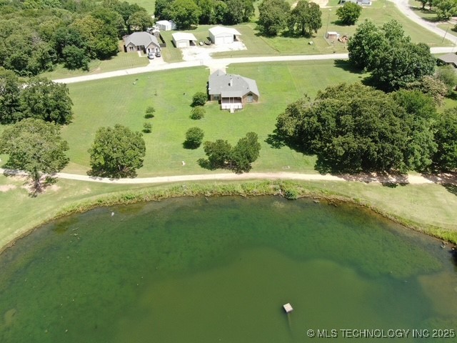 9 Arrowhead Property Photo 4