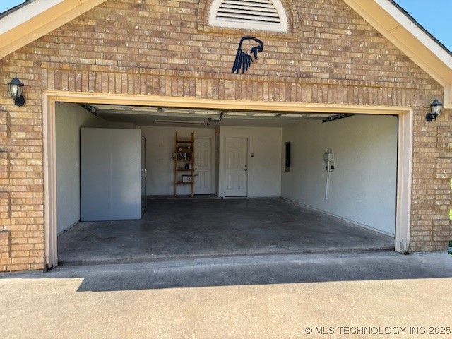 9 Arrowhead Property Photo 5