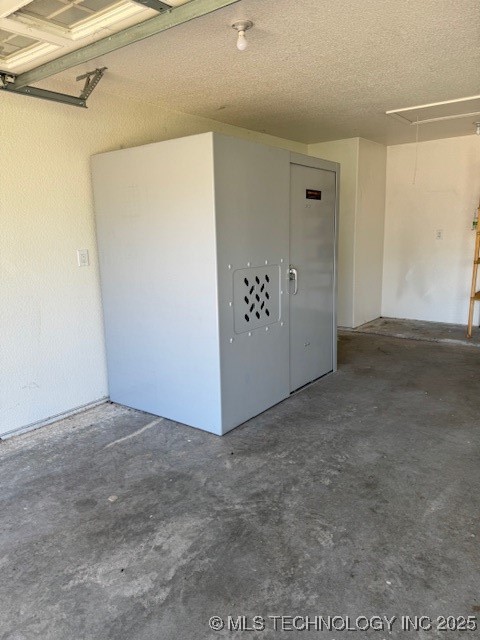 9 Arrowhead Property Photo 6