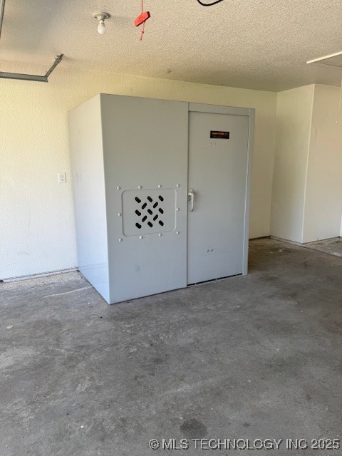 9 Arrowhead Property Photo 7