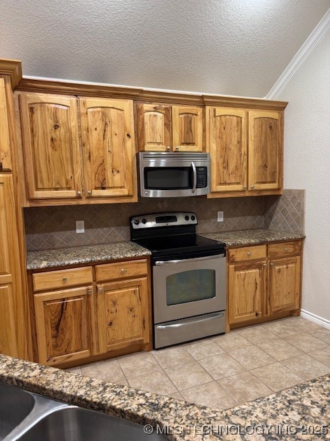 9 Arrowhead Property Photo 15