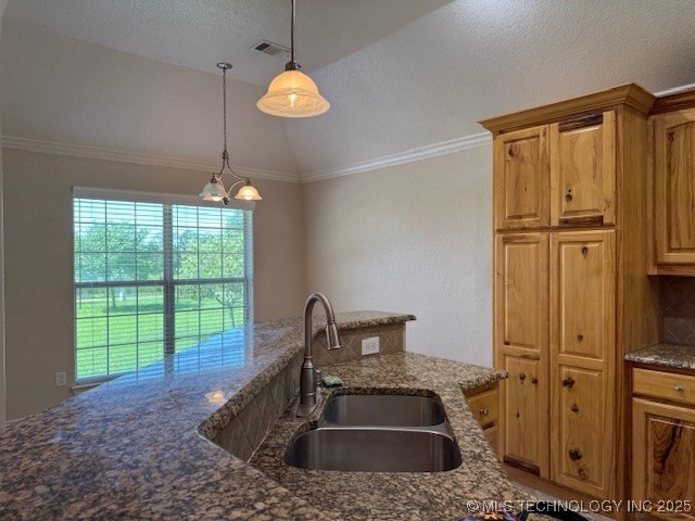 9 Arrowhead Property Photo 20