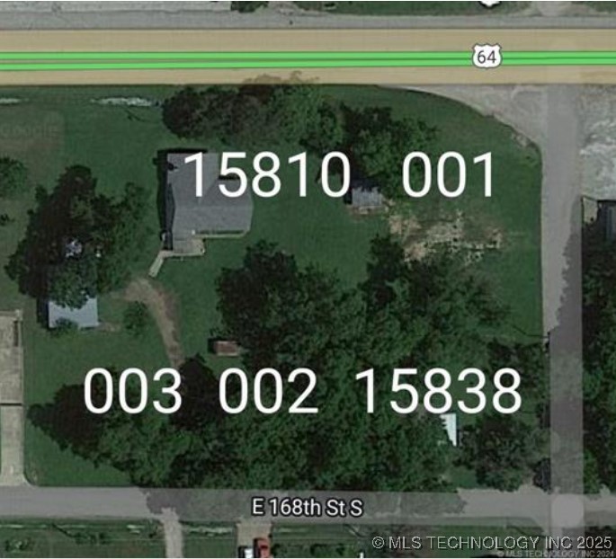 002 E 168th Street S Property Photo 2