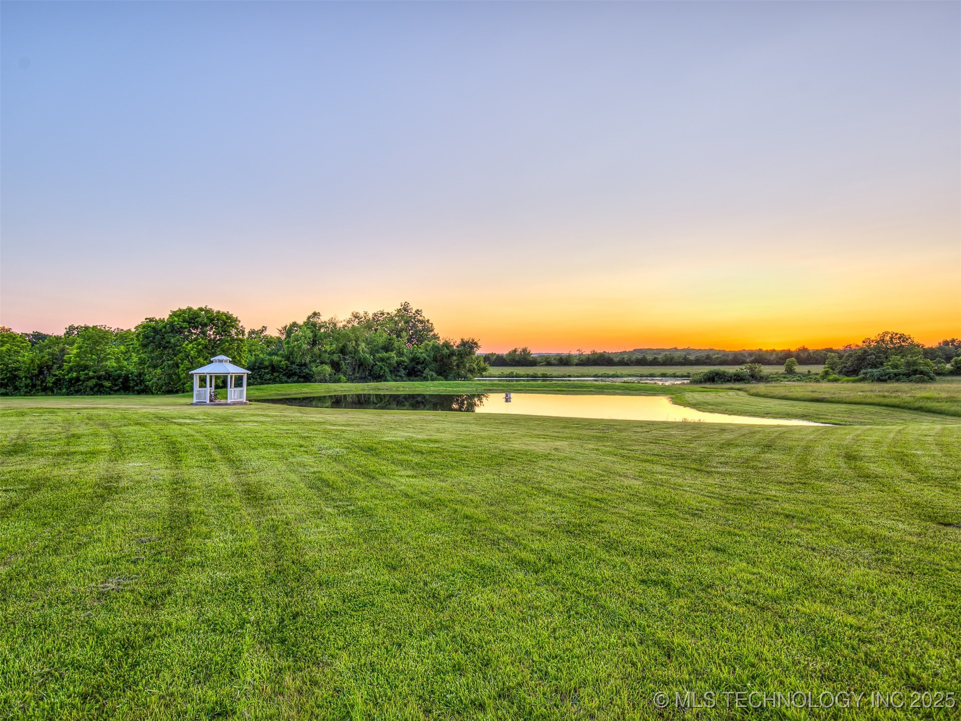 353800 E 5400 Road Property Photo 6