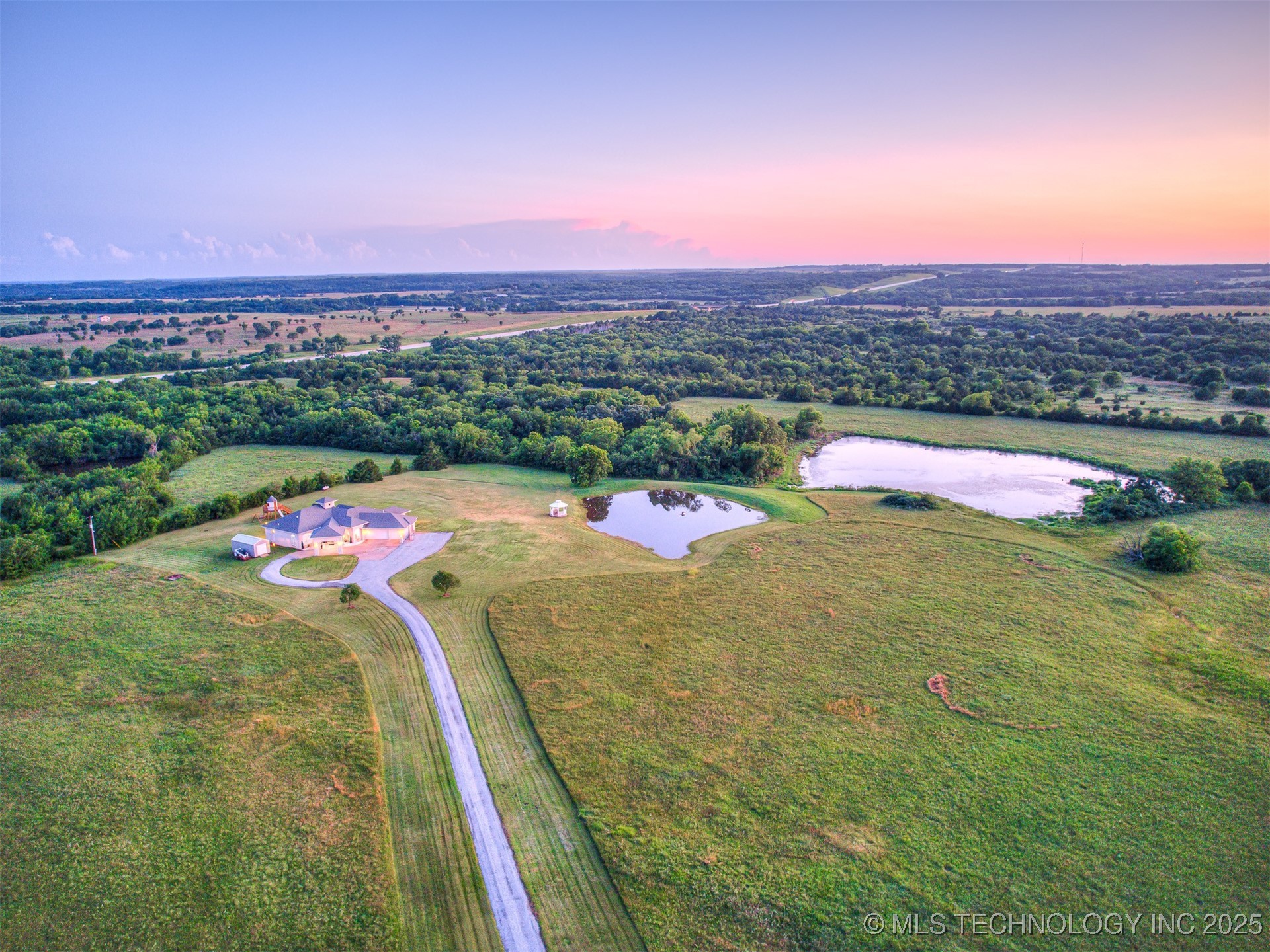 353800 E 5400 Road Property Photo 13