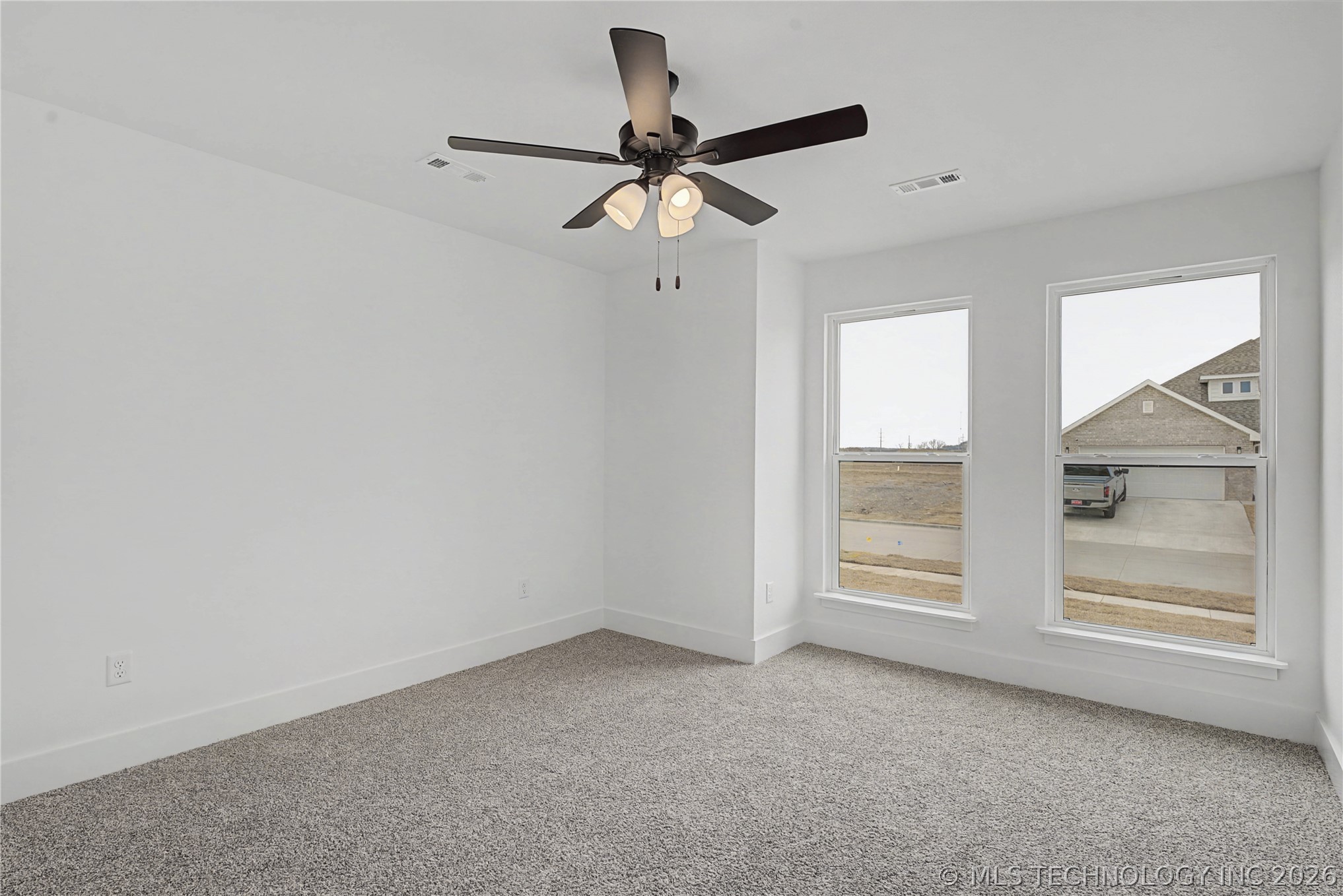 6025 N 28th Street Property Photo 7