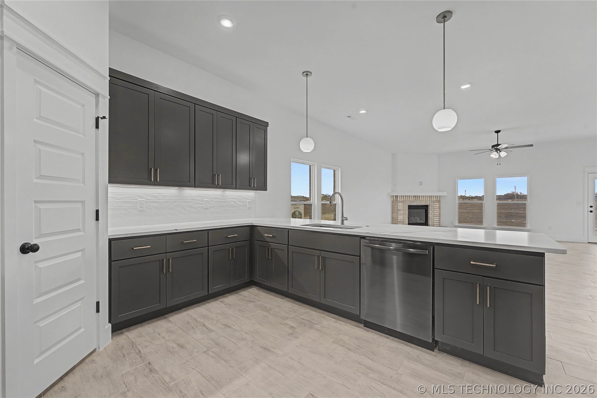 6025 N 28th Street Property Photo 14