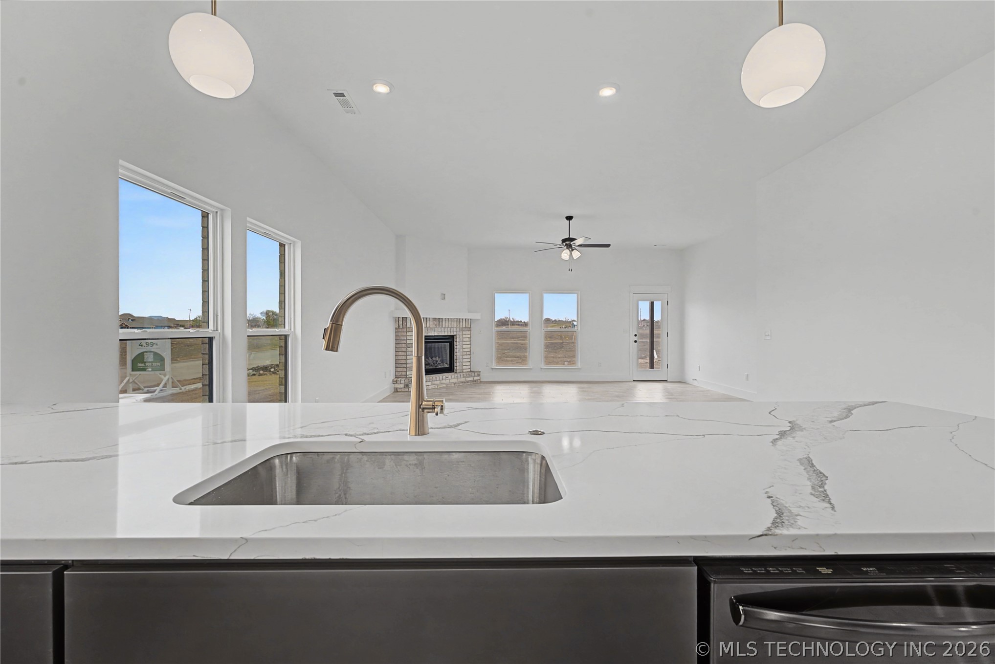 6025 N 28th Street Property Photo 19