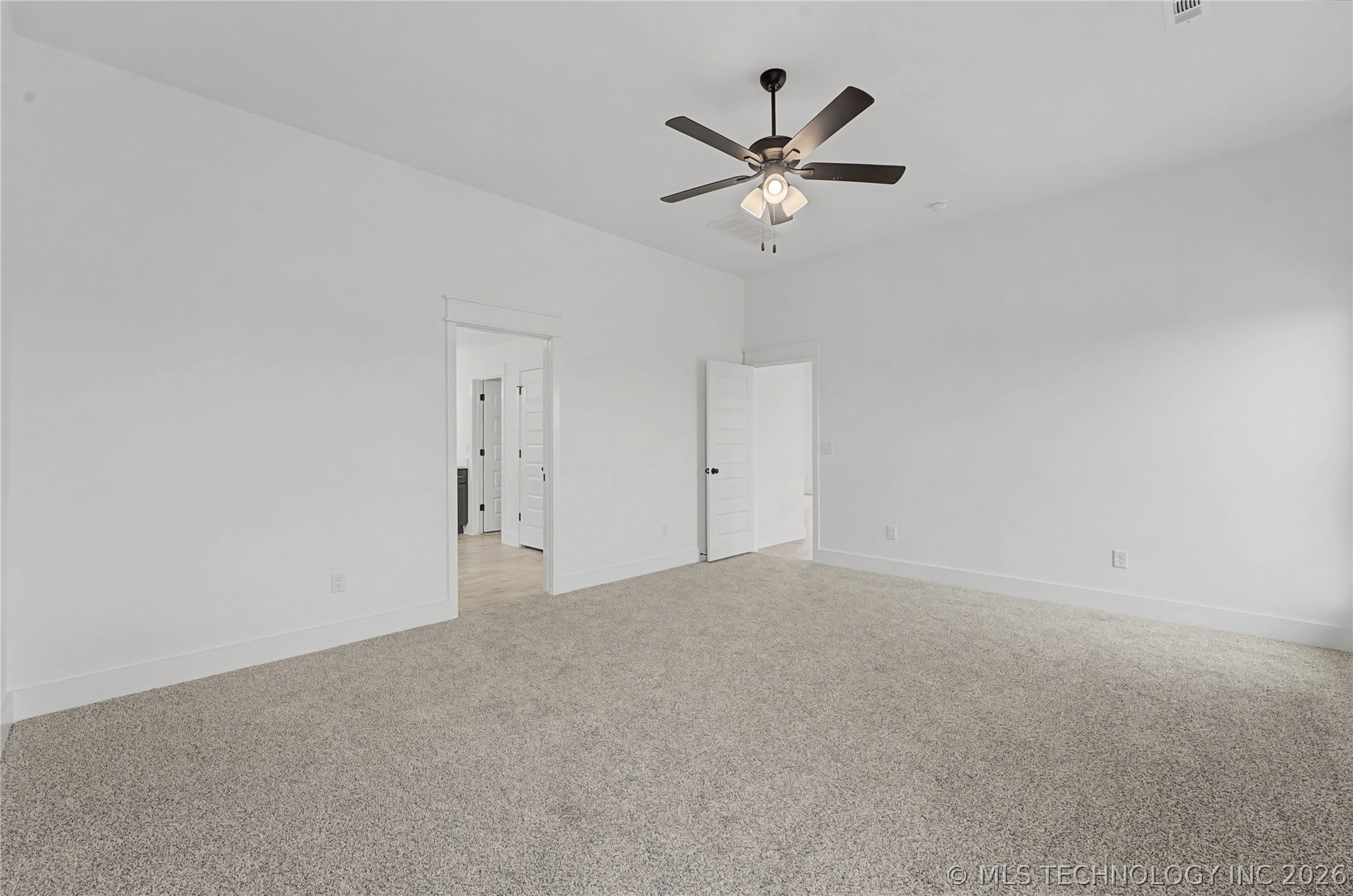 6025 N 28th Street Property Photo 27