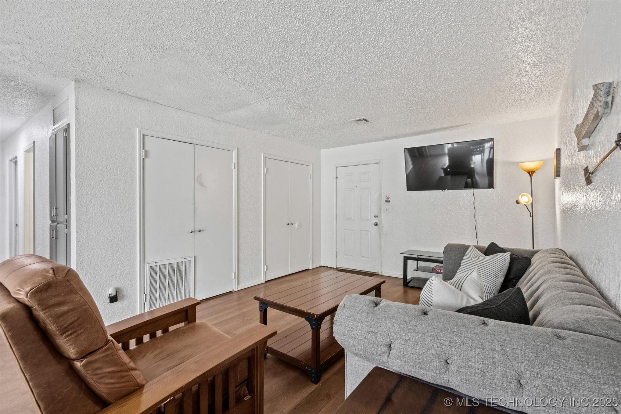 806 N Washington Property Photo 8