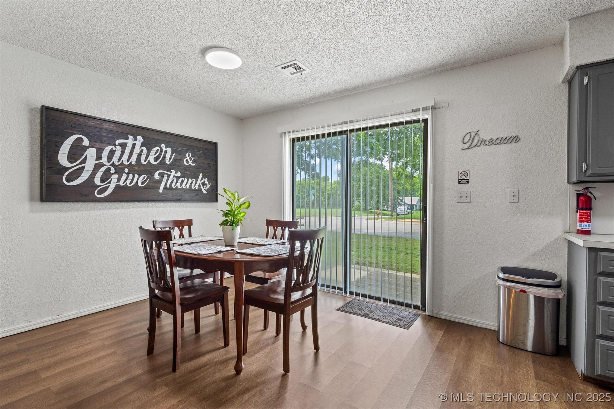 806 N Washington Property Photo 10