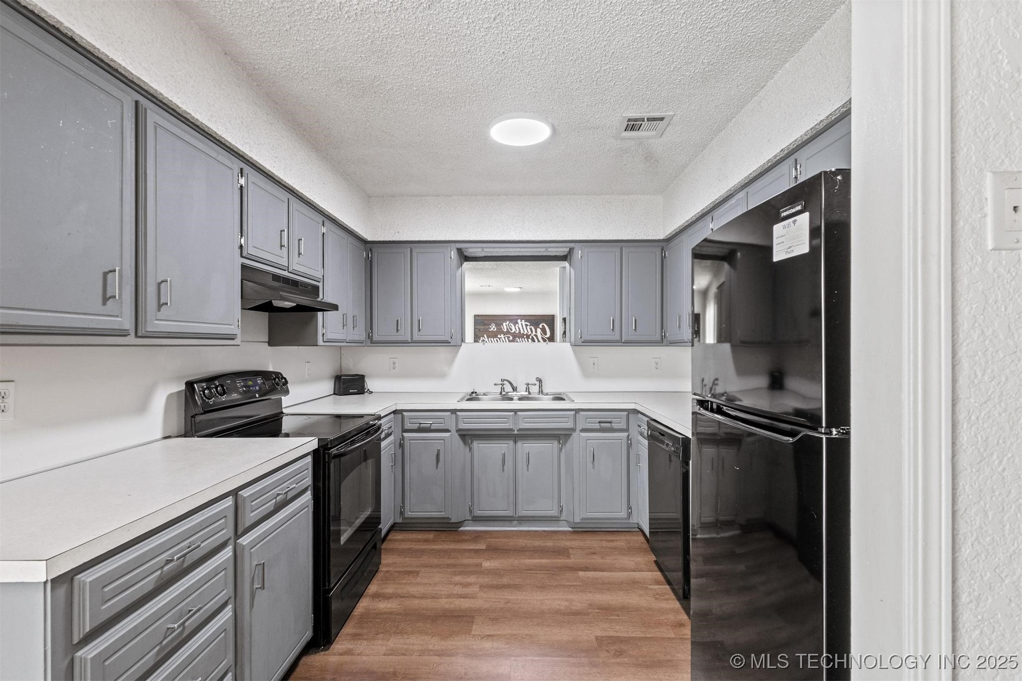 806 N Washington Property Photo 12