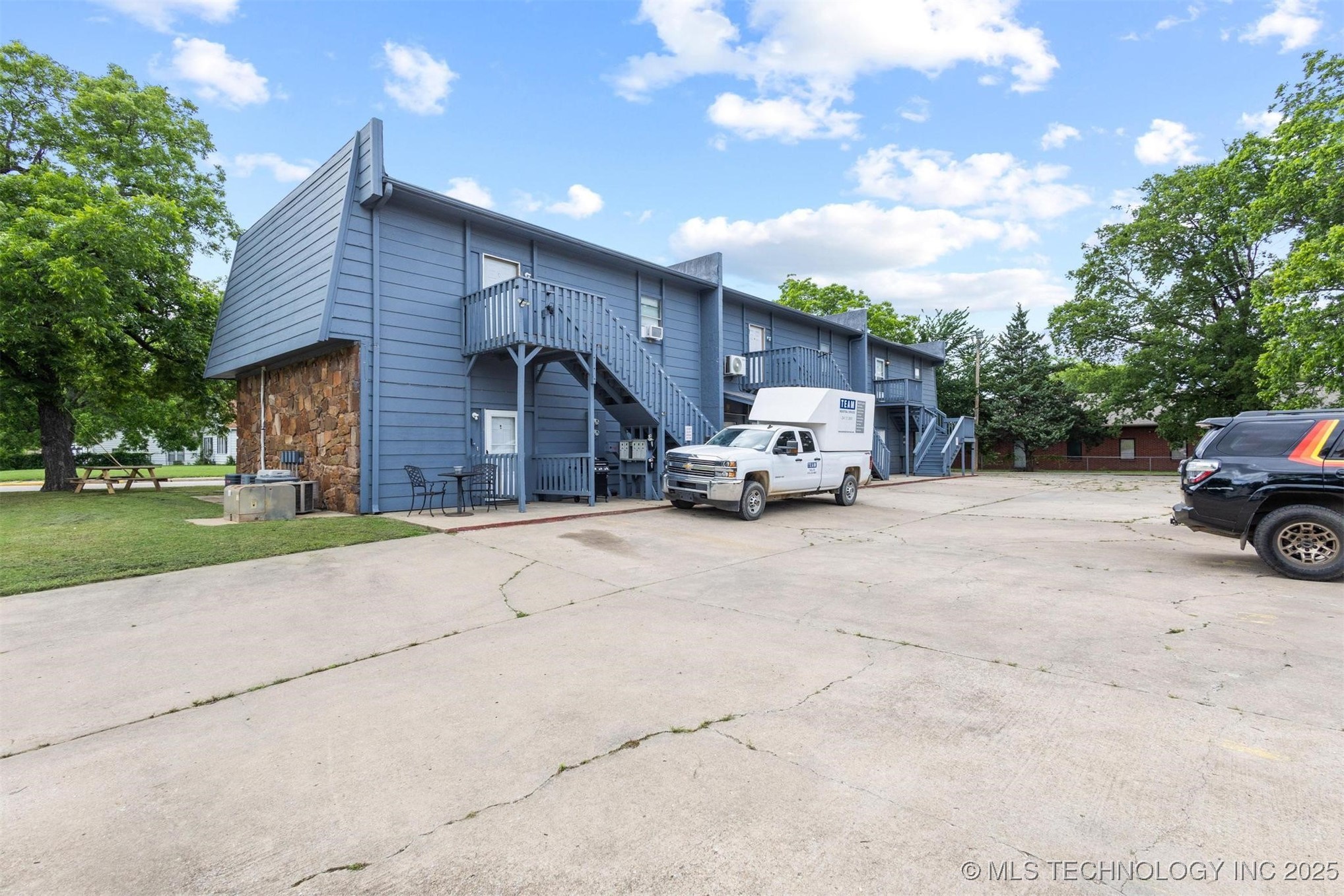 806 N Washington Property Photo 29