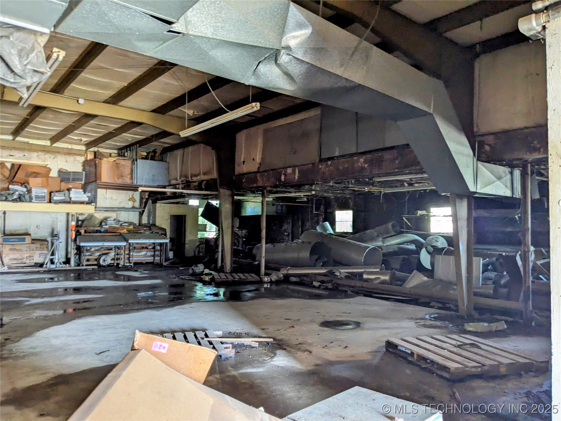 1909 N 11th Street Property Photo 4