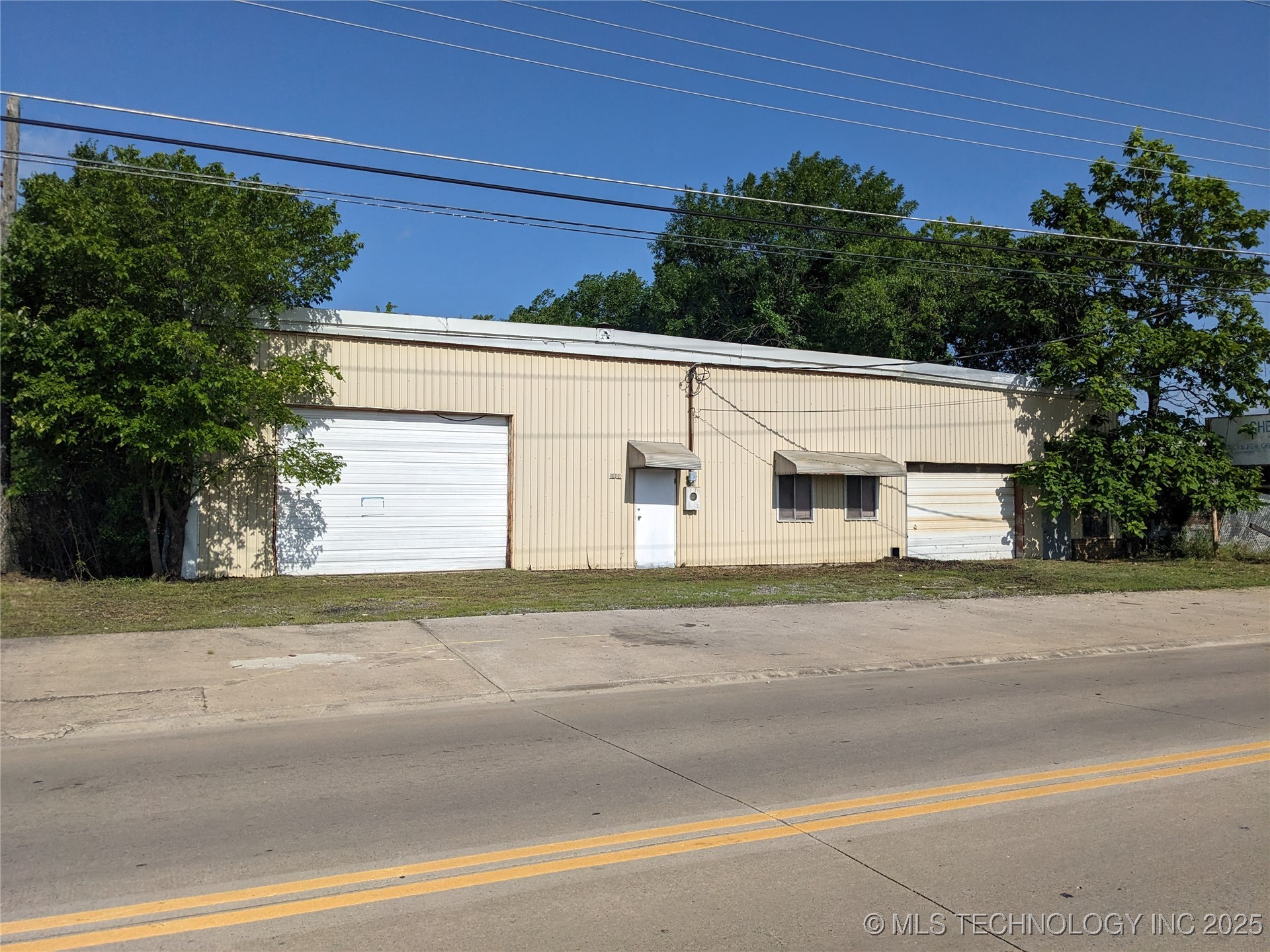 1909 N 11th Street Property Photo 6