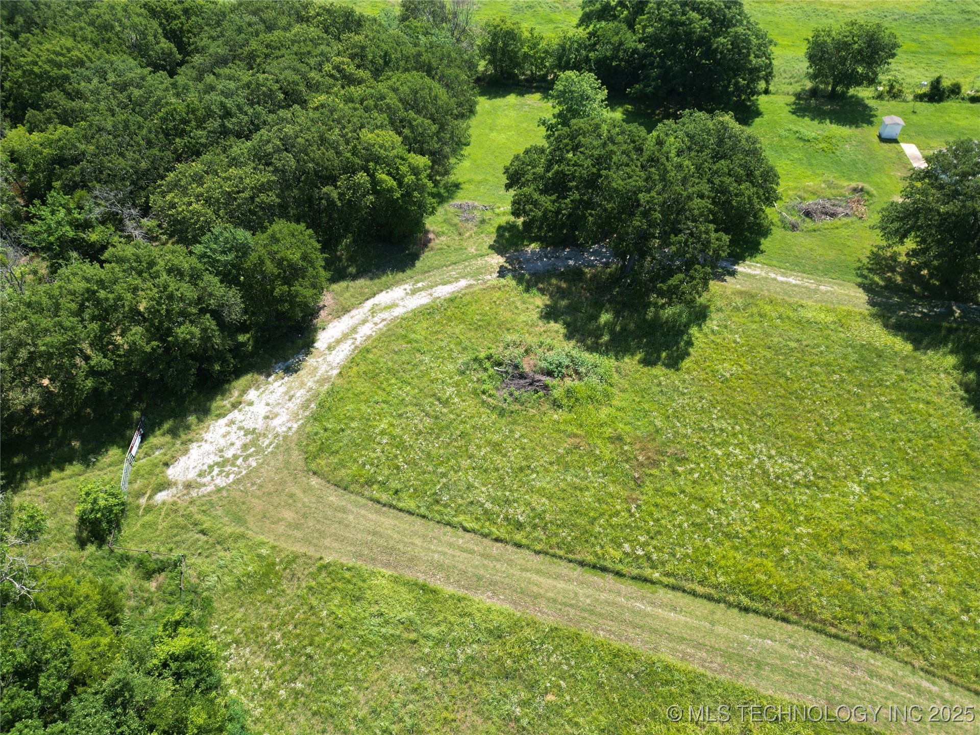 138 Tanglewood Court Property Photo 3