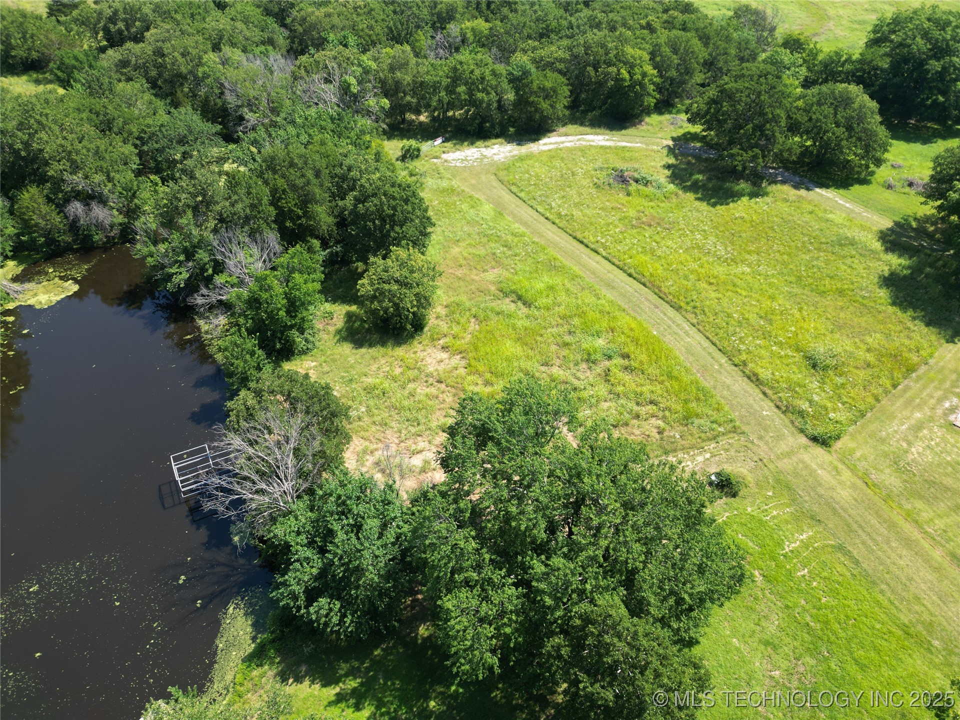 138 Tanglewood Court Property Photo 6