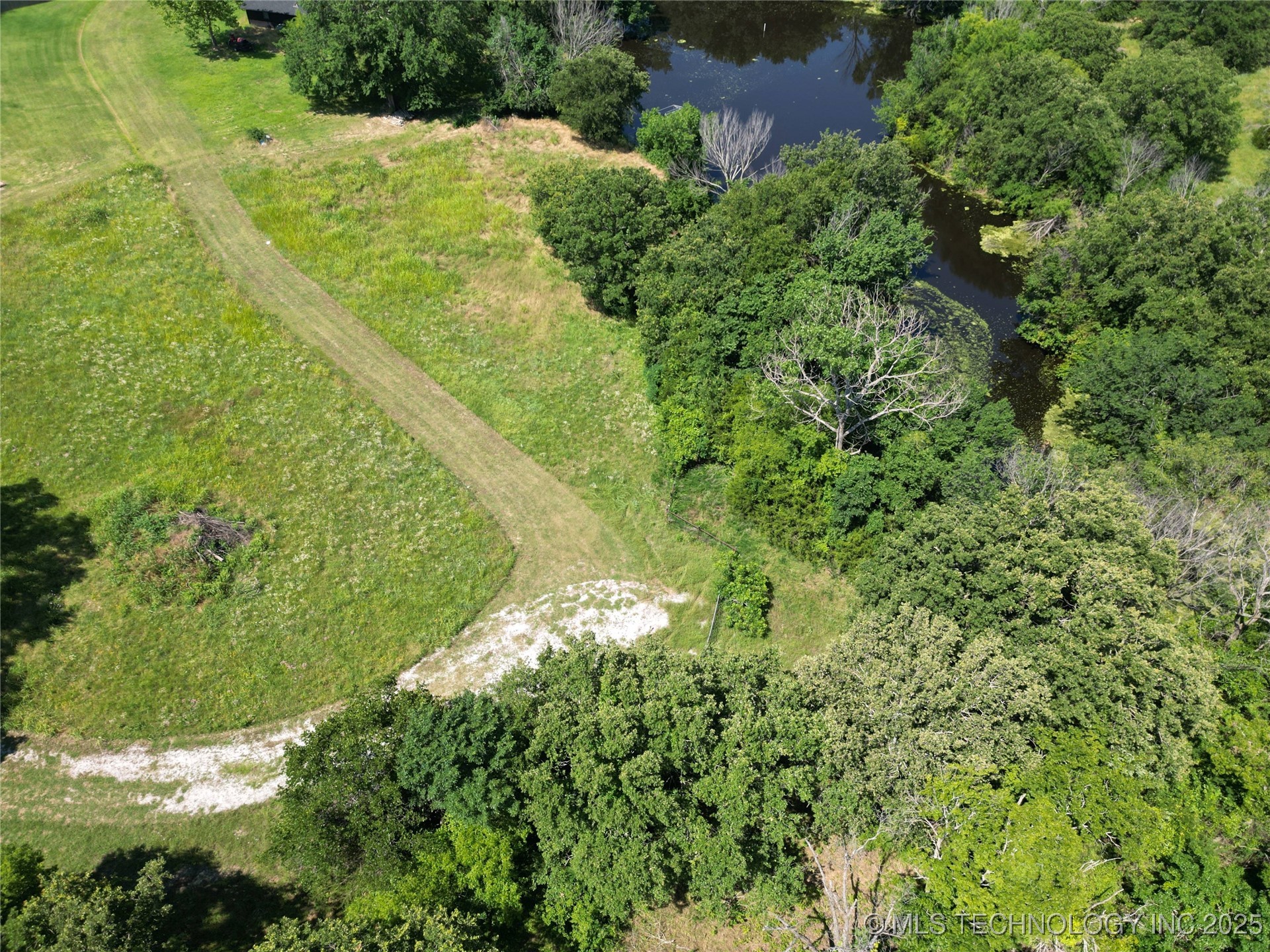 138 Tanglewood Court Property Photo 16