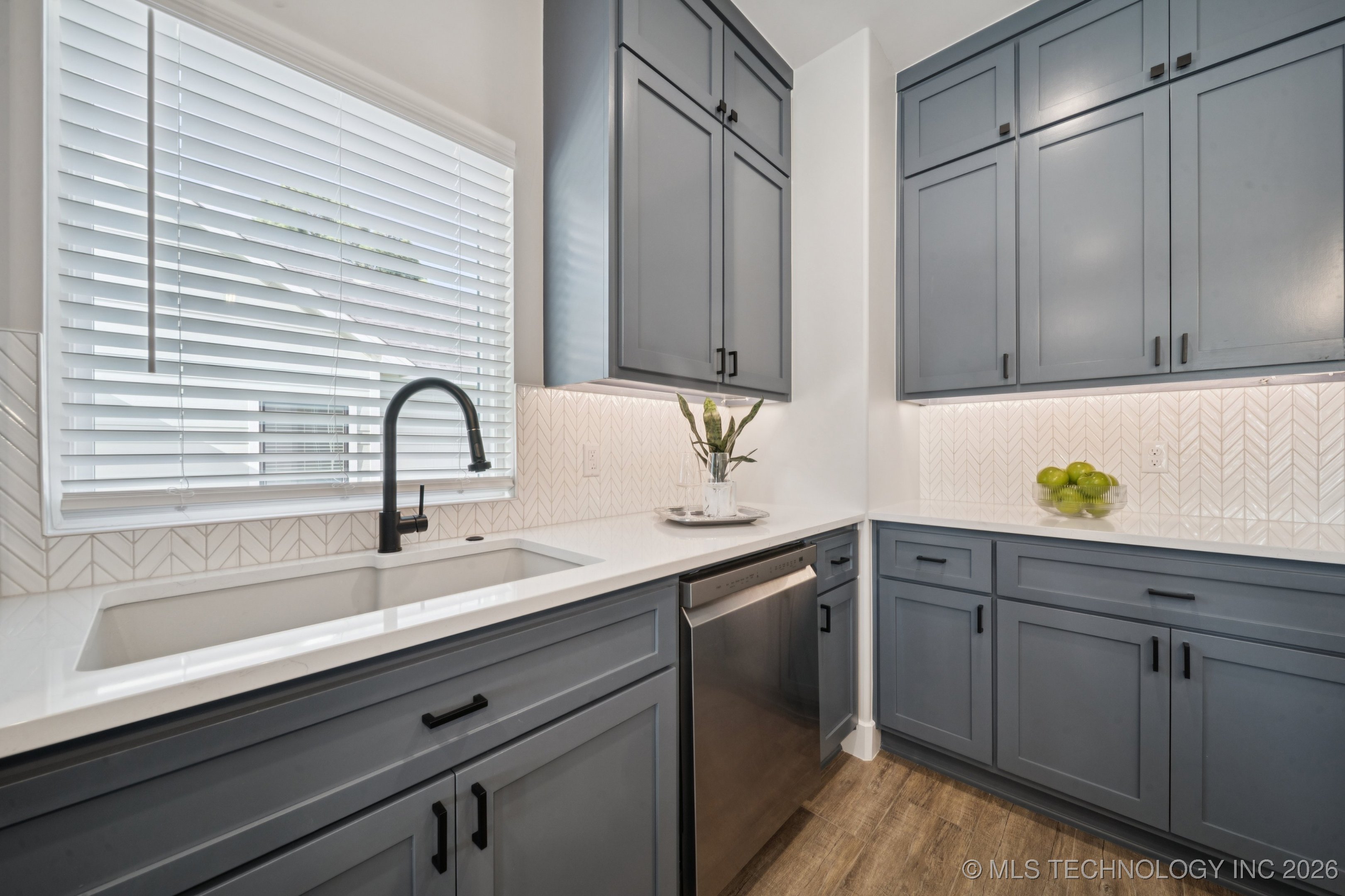 212 S Bluff Street A Property Photo 13