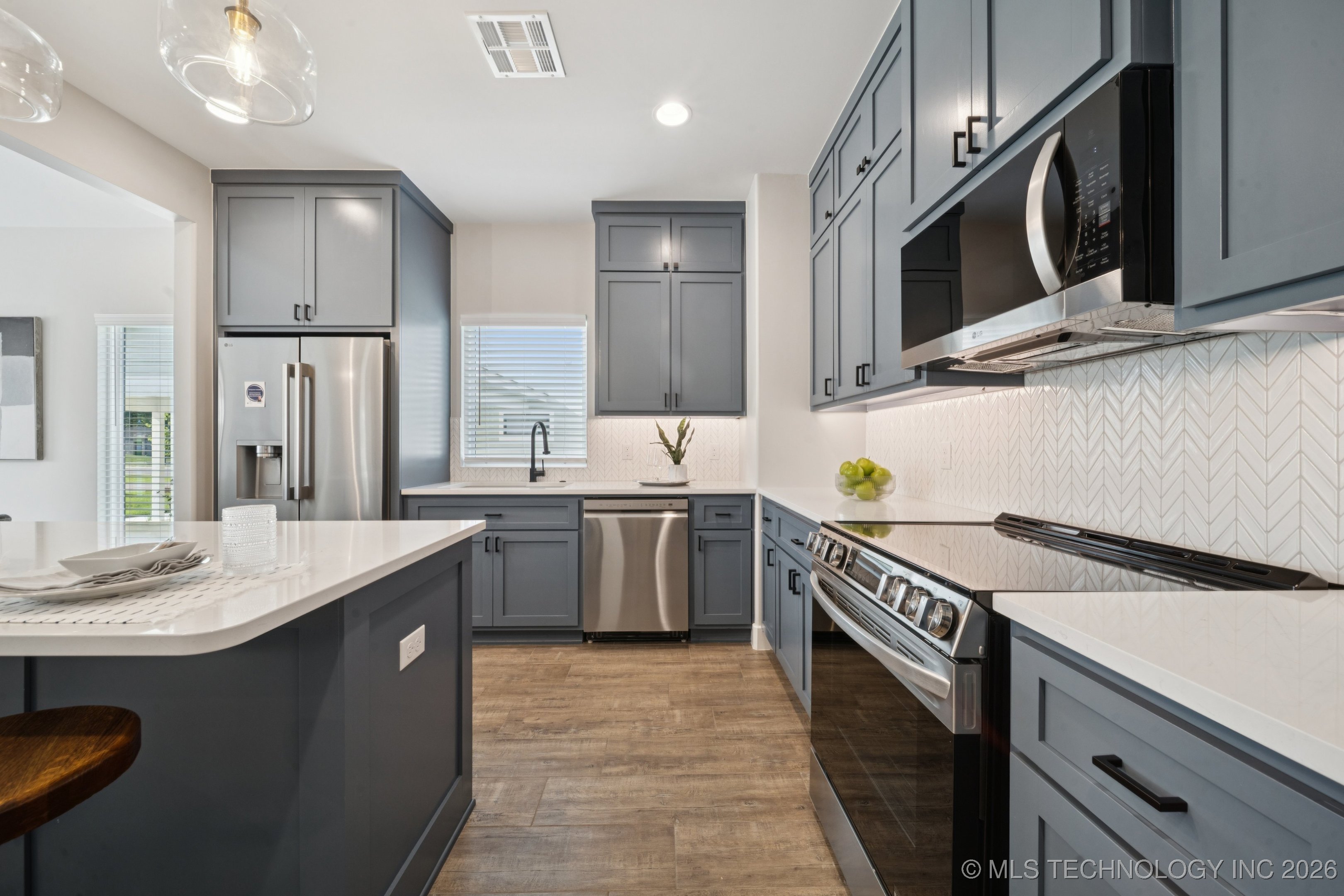 212 S Bluff Street A Property Photo 15