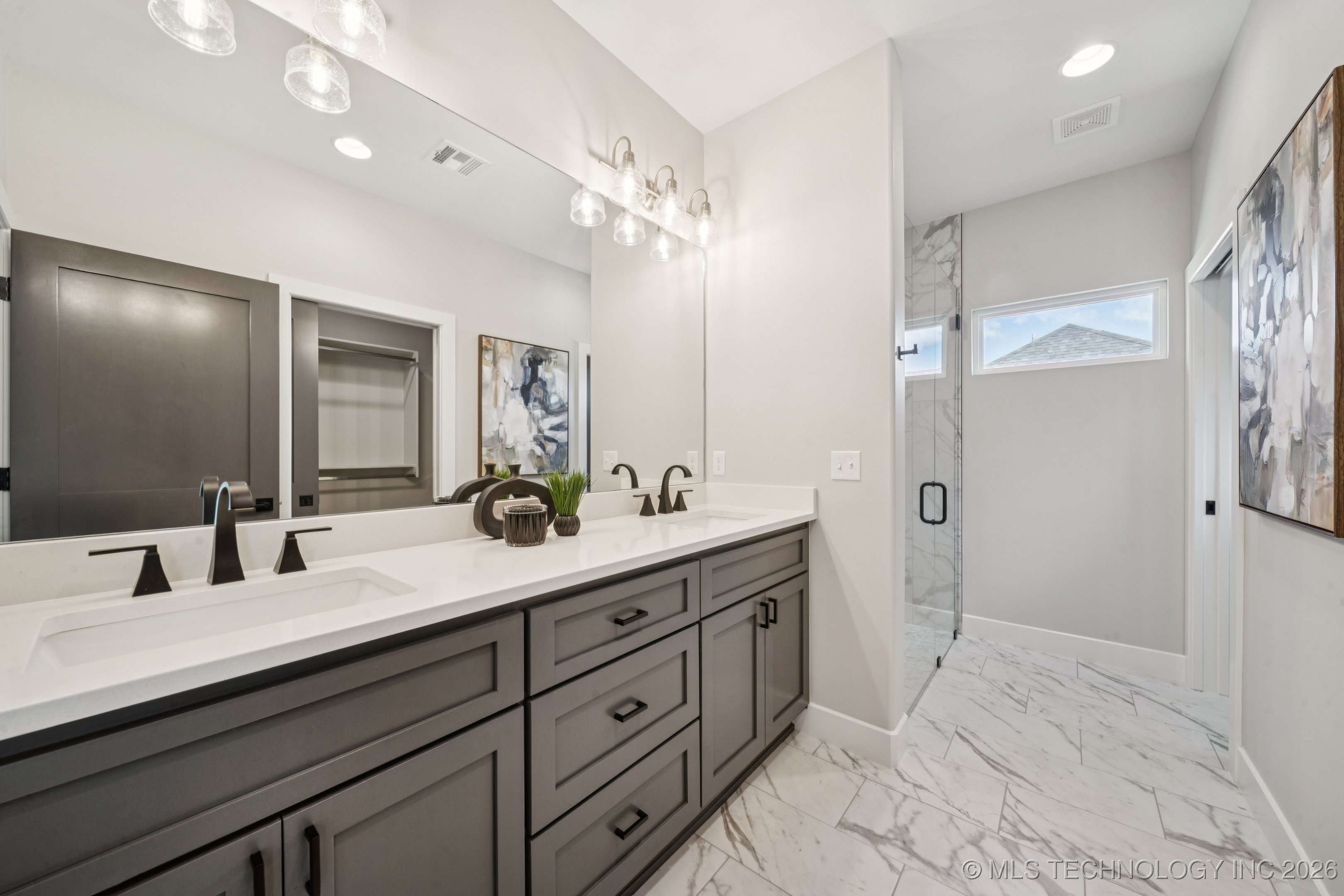 212 S Bluff Street A Property Photo 18