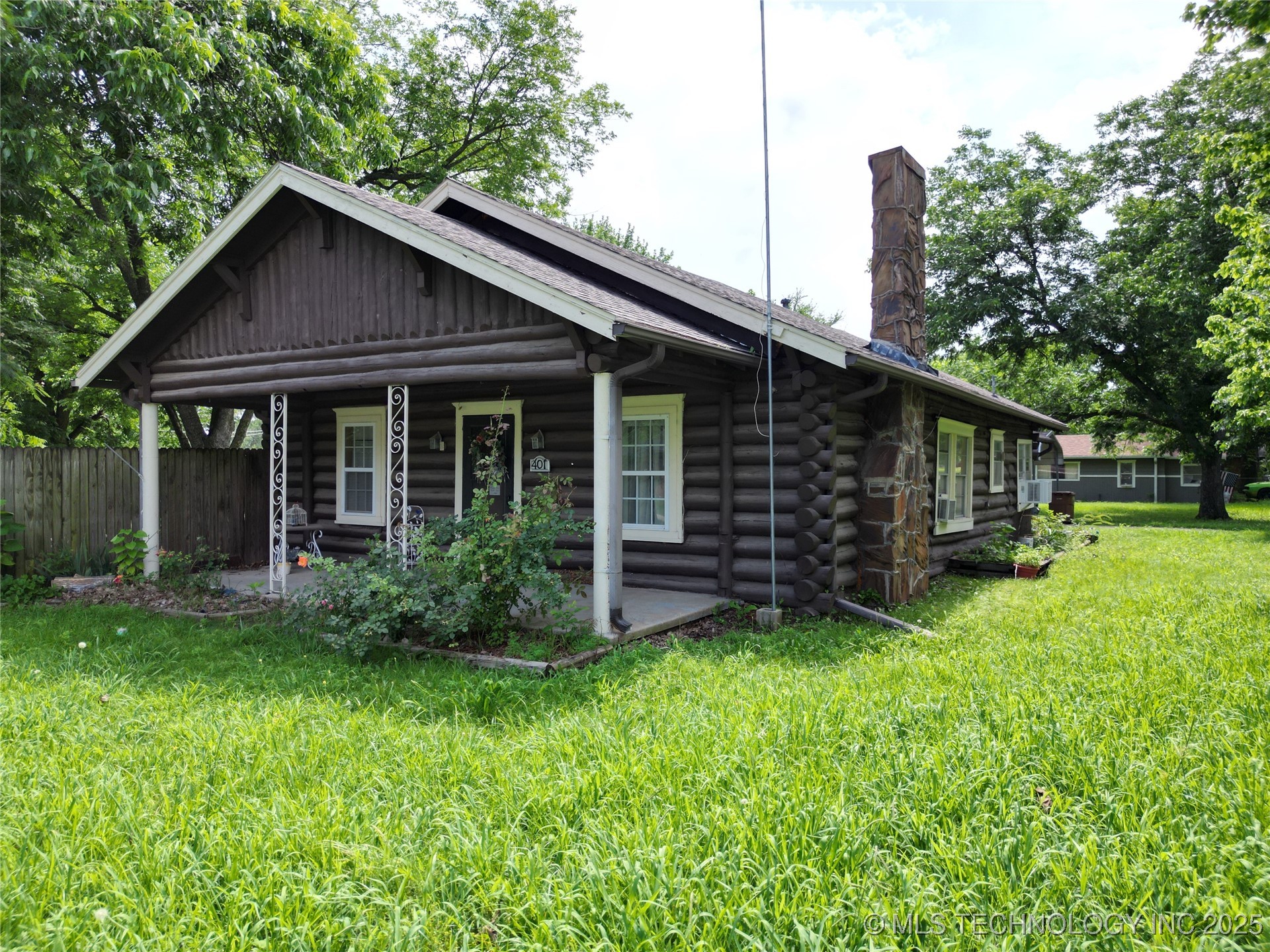 401 S Broadway Property Photo 2