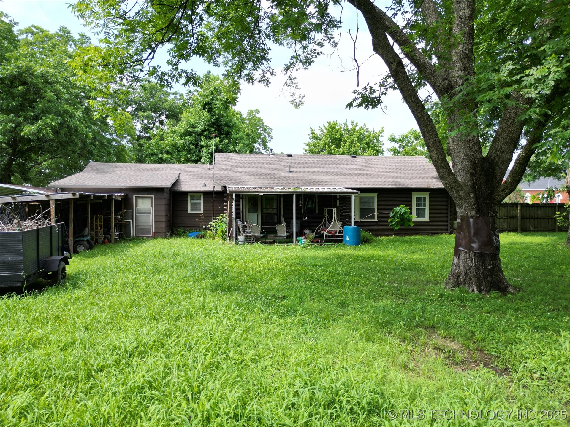 401 S Broadway Property Photo 7