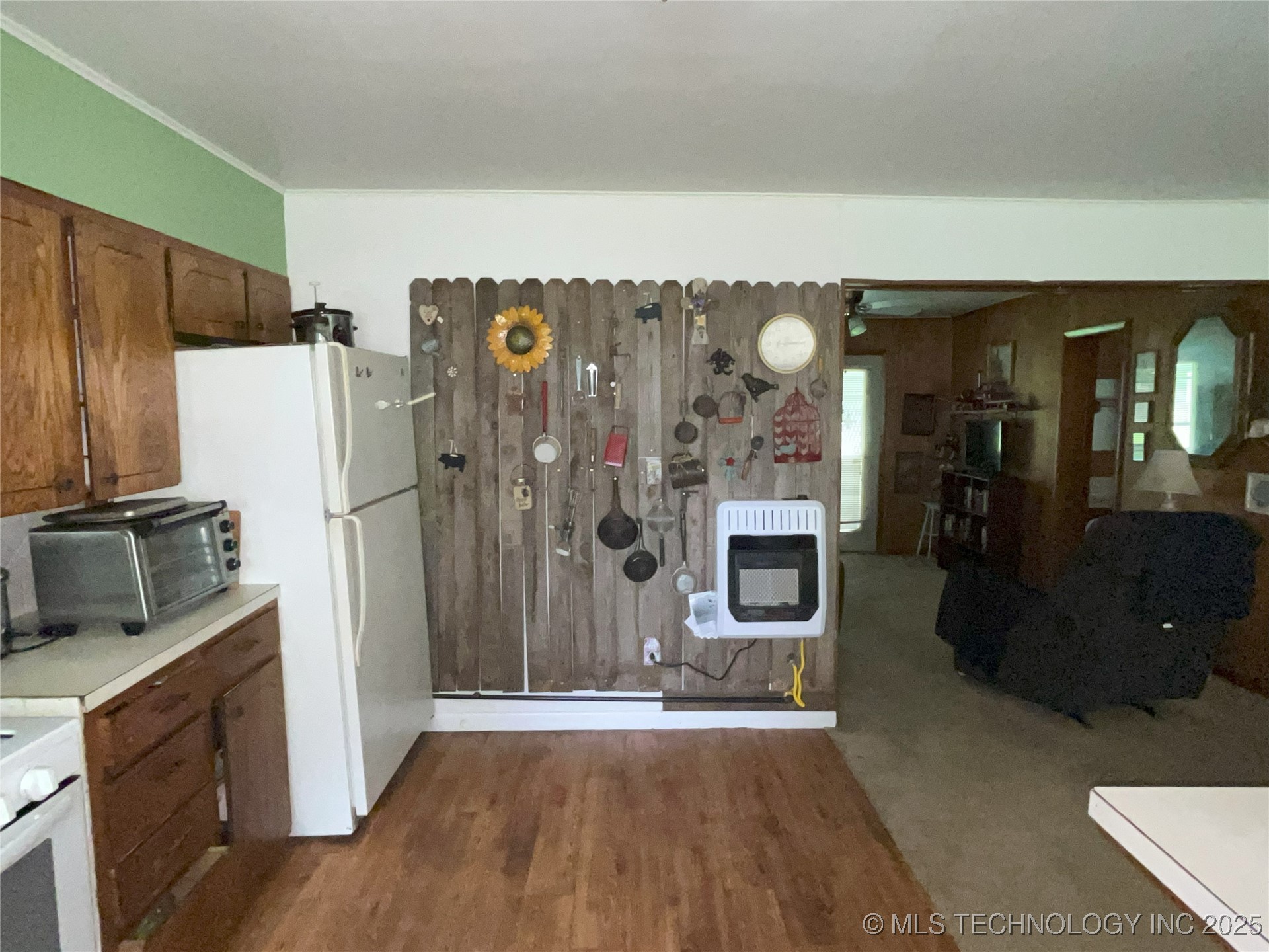 401 S Broadway Property Photo 16