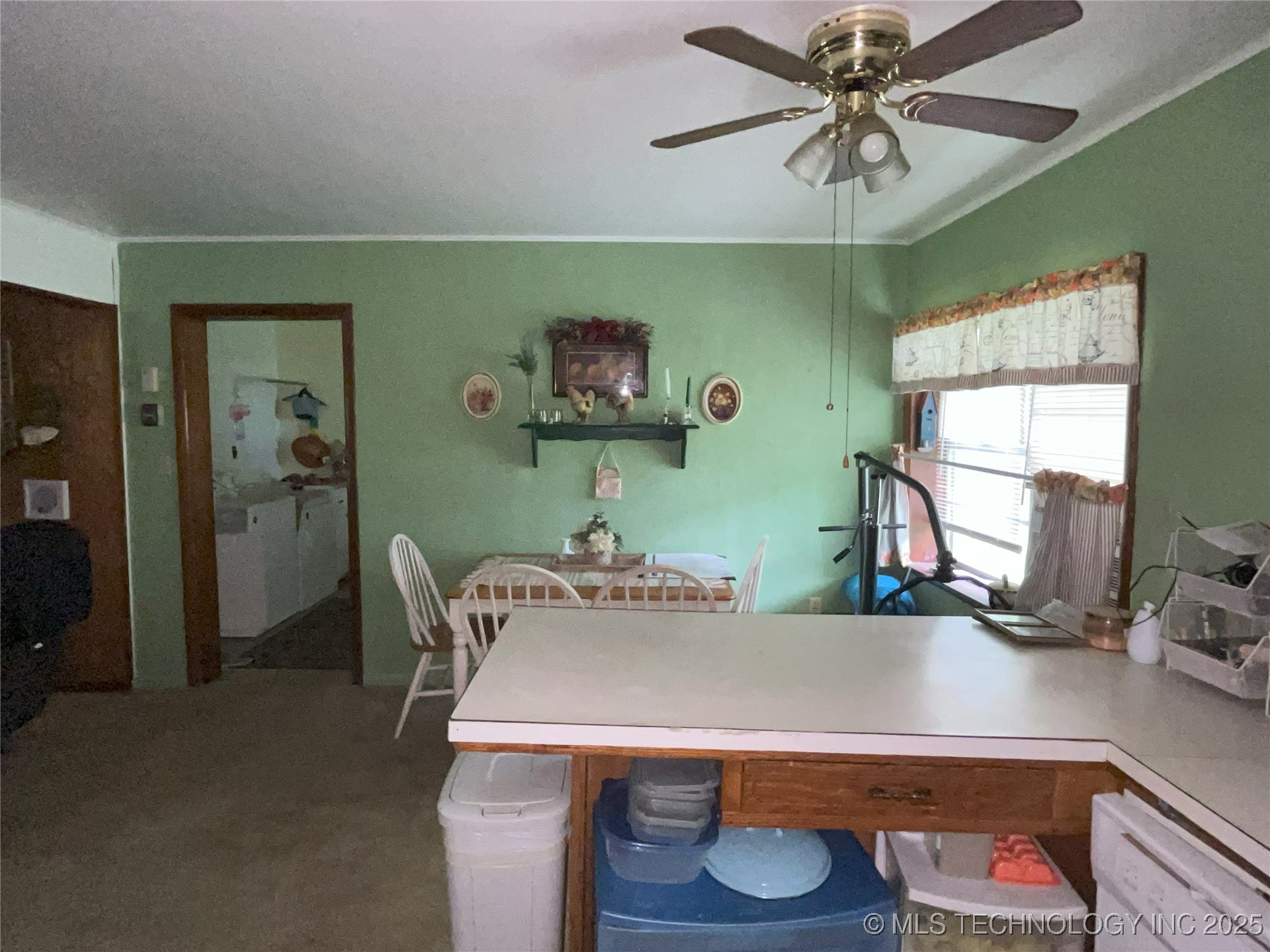 401 S Broadway Property Photo 17