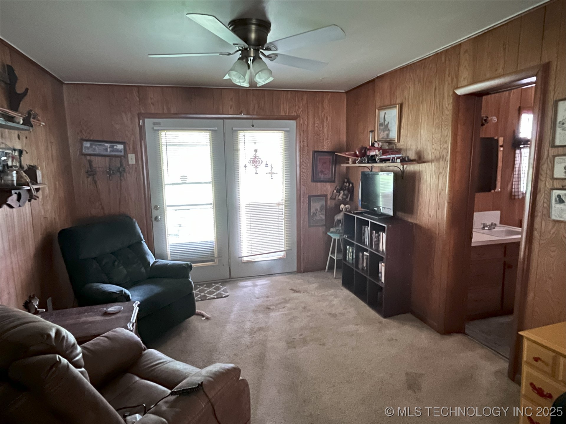 401 S Broadway Property Photo 18