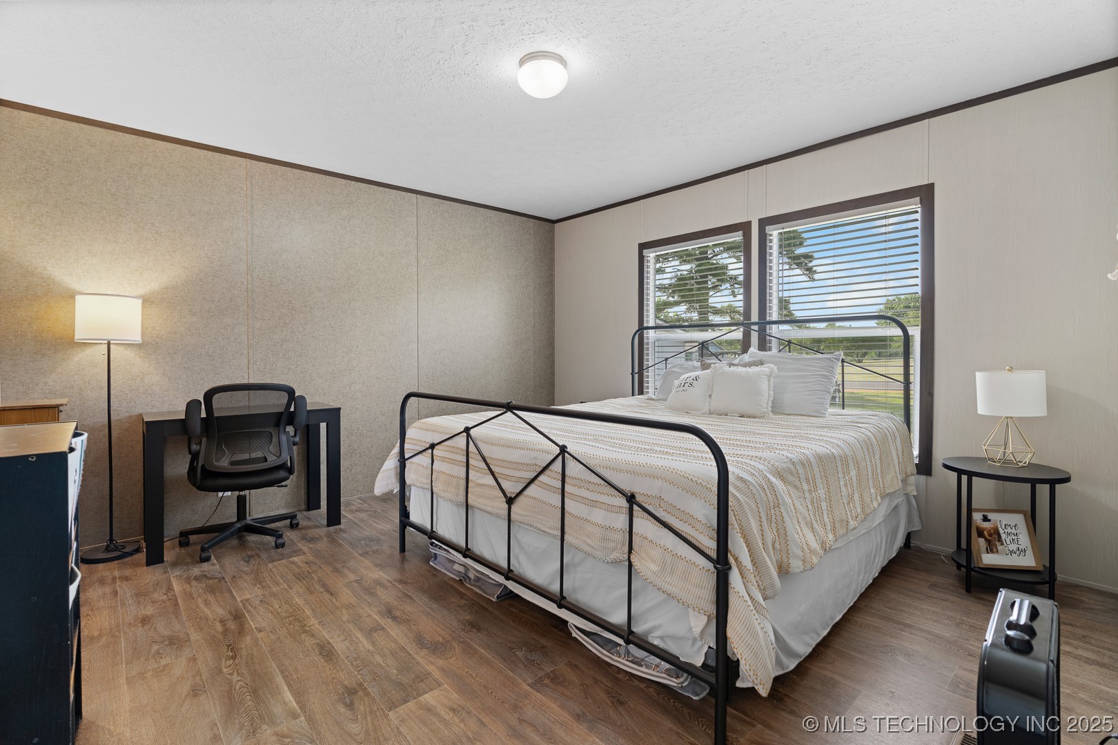 5941 Feather Street Property Photo 16