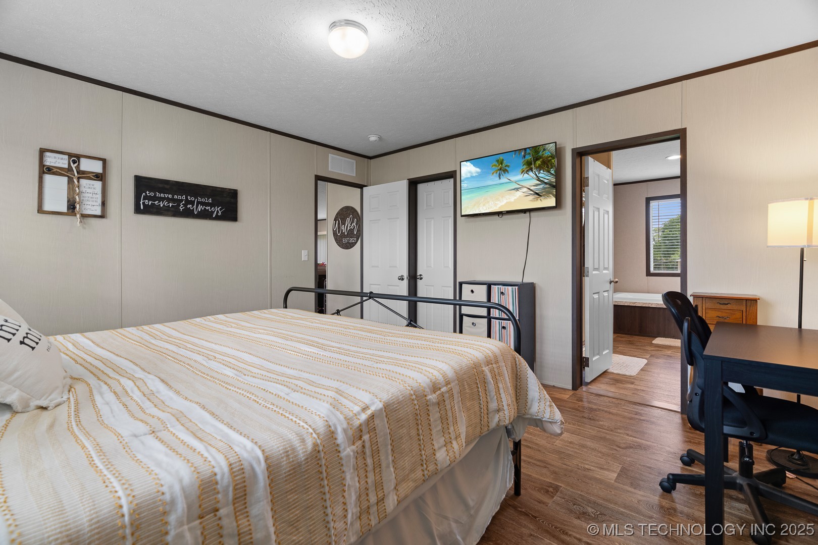 5941 Feather Street Property Photo 17