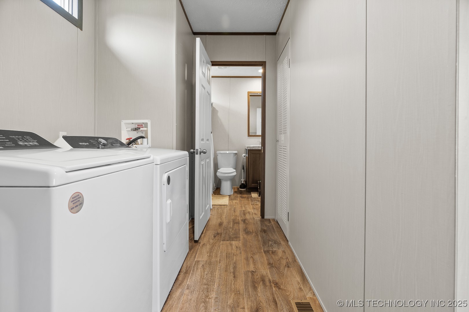 5941 Feather Street Property Photo 24