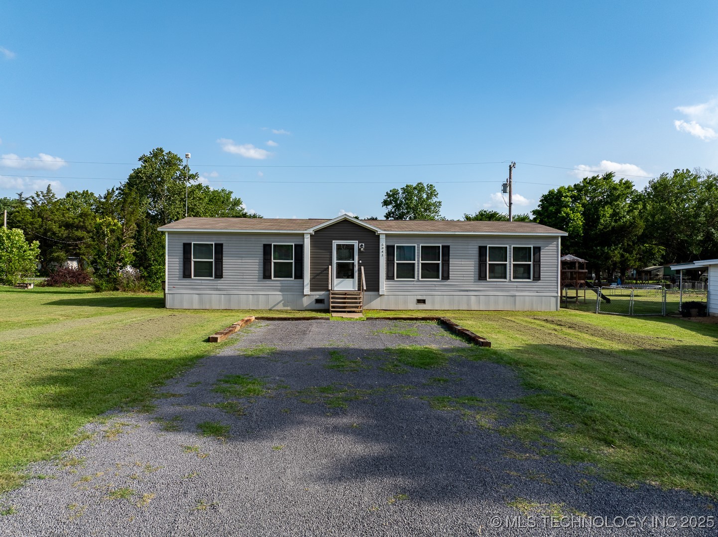 5941 Feather Street Property Photo 34