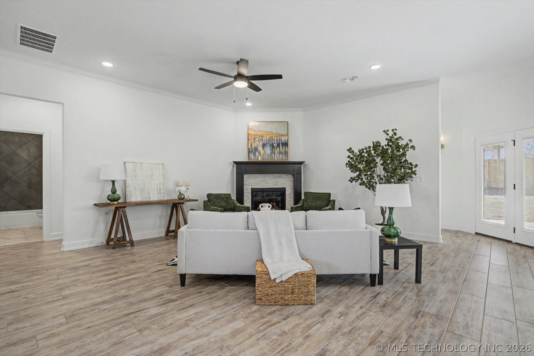 1505 N 71st Street Property Photo 4