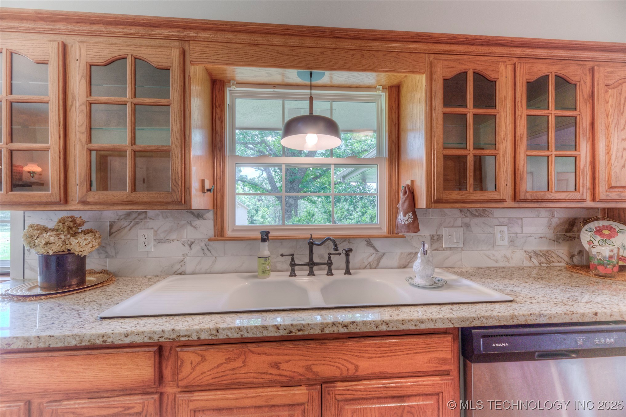 6540 W Edison Street Property Photo 10