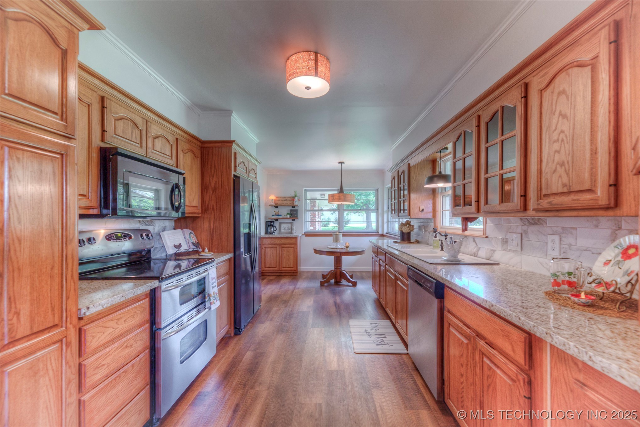 6540 W Edison Street Property Photo 12