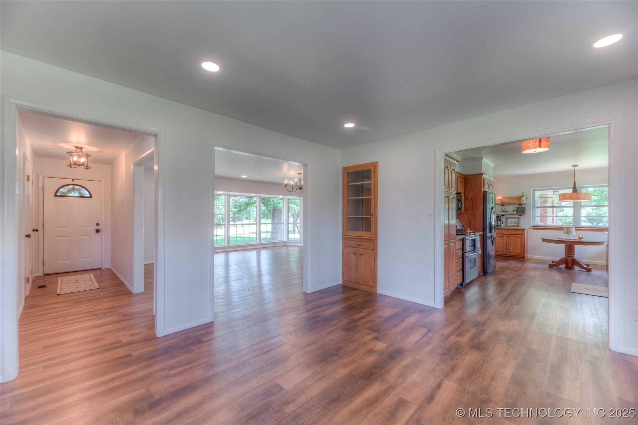 6540 W Edison Street Property Photo 17