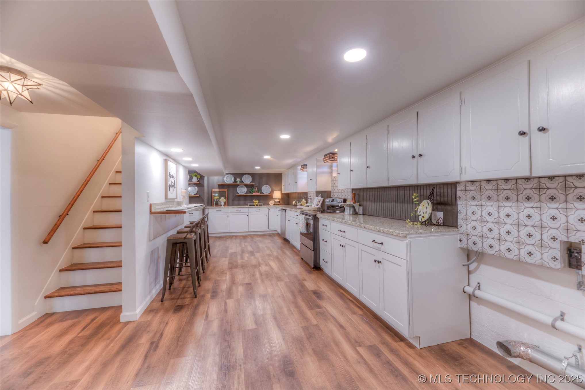 6540 W Edison Street Property Photo 28