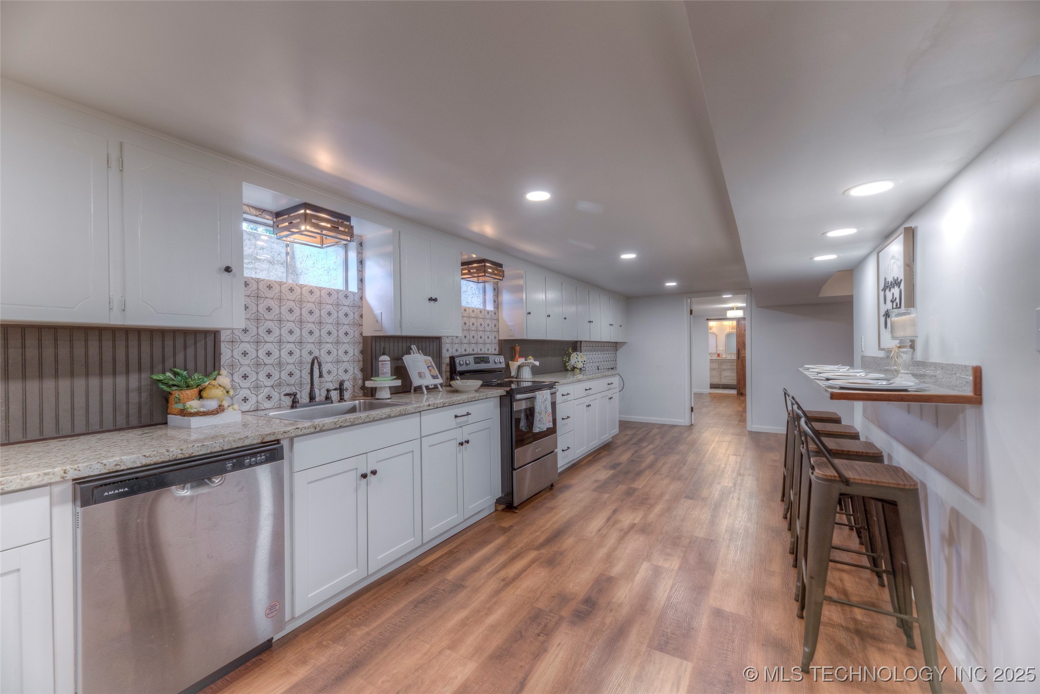 6540 W Edison Street Property Photo 33