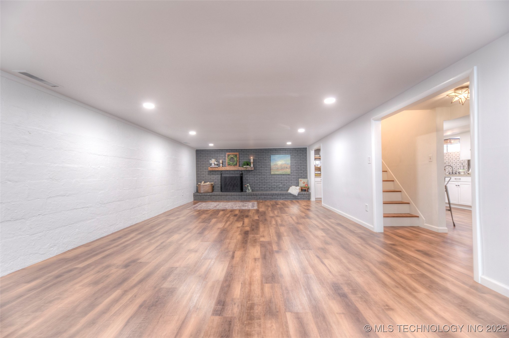 6540 W Edison Street Property Photo 37