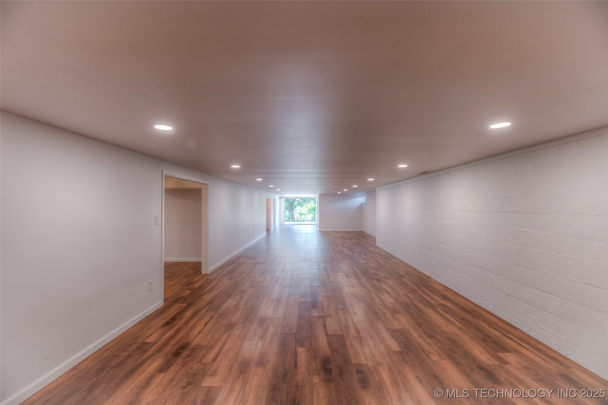 6540 W Edison Street Property Photo 39