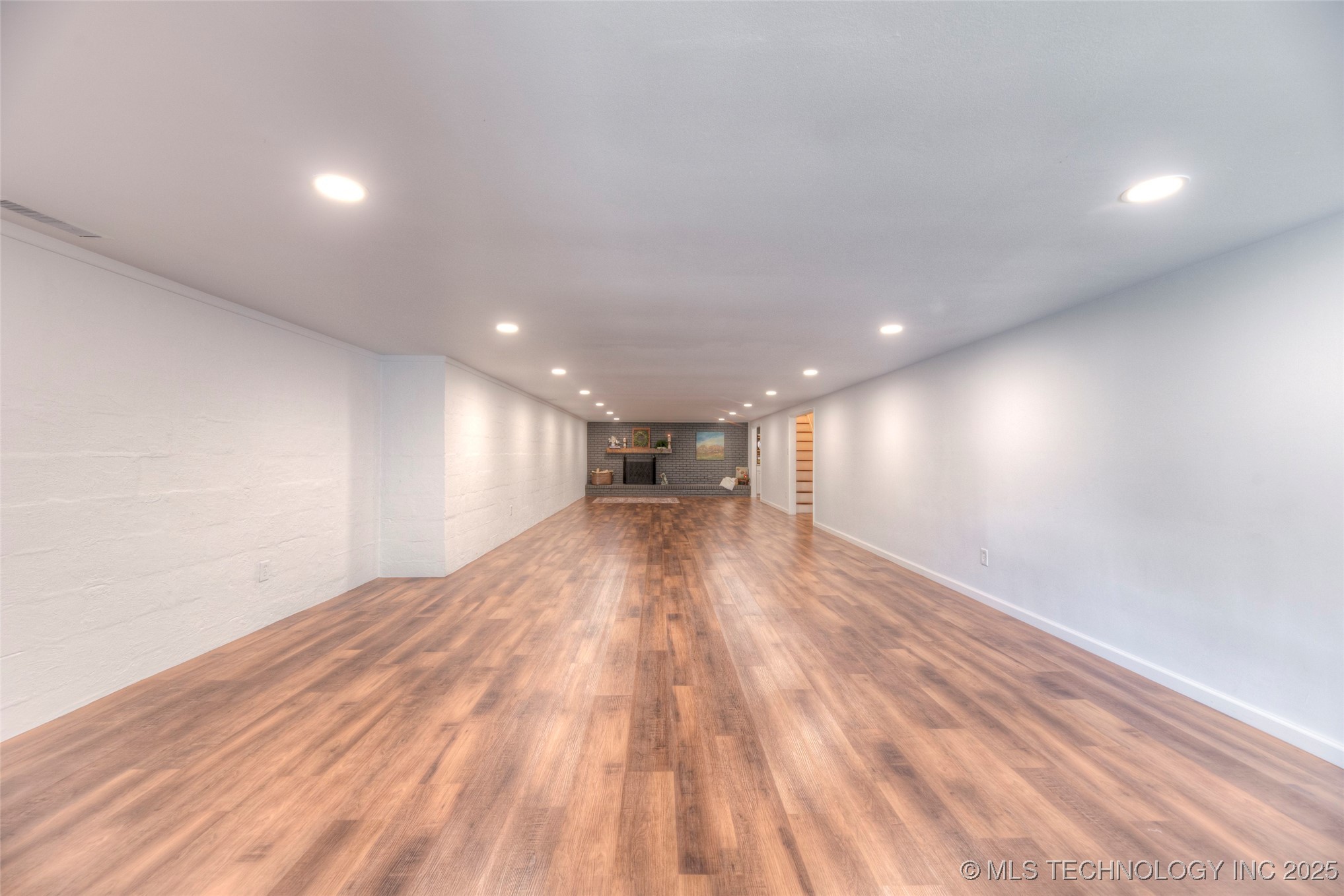 6540 W Edison Street Property Photo 44