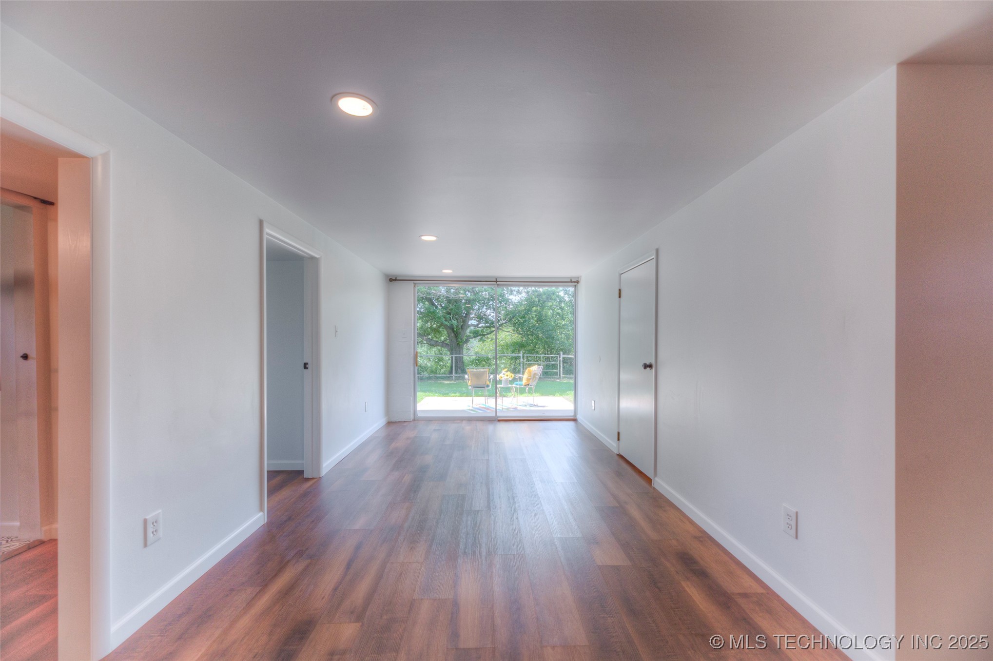 6540 W Edison Street Property Photo 51