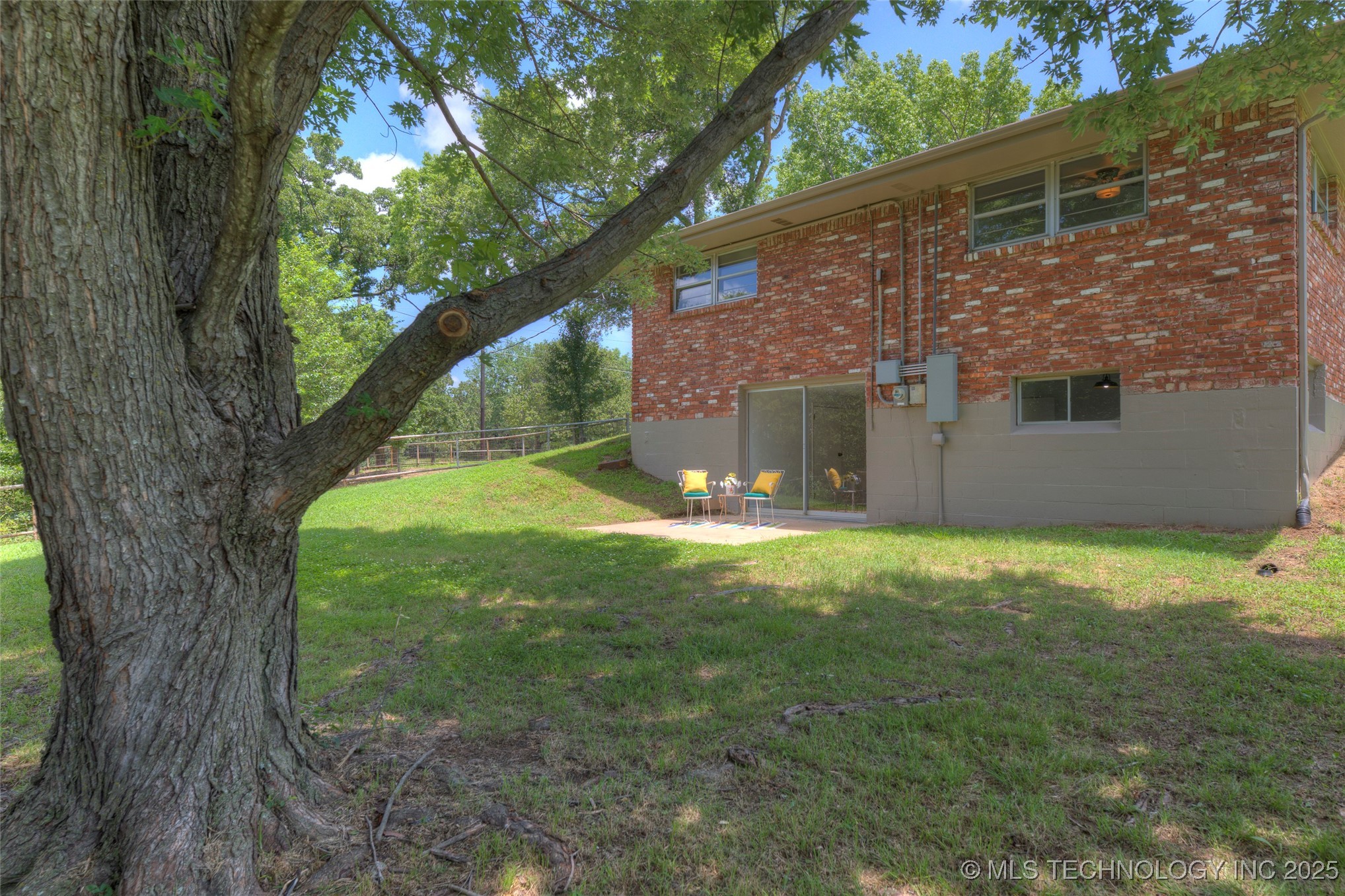 6540 W Edison Street Property Photo 52