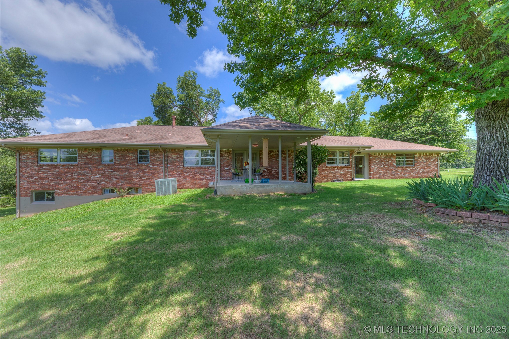 6540 W Edison Street Property Photo 53