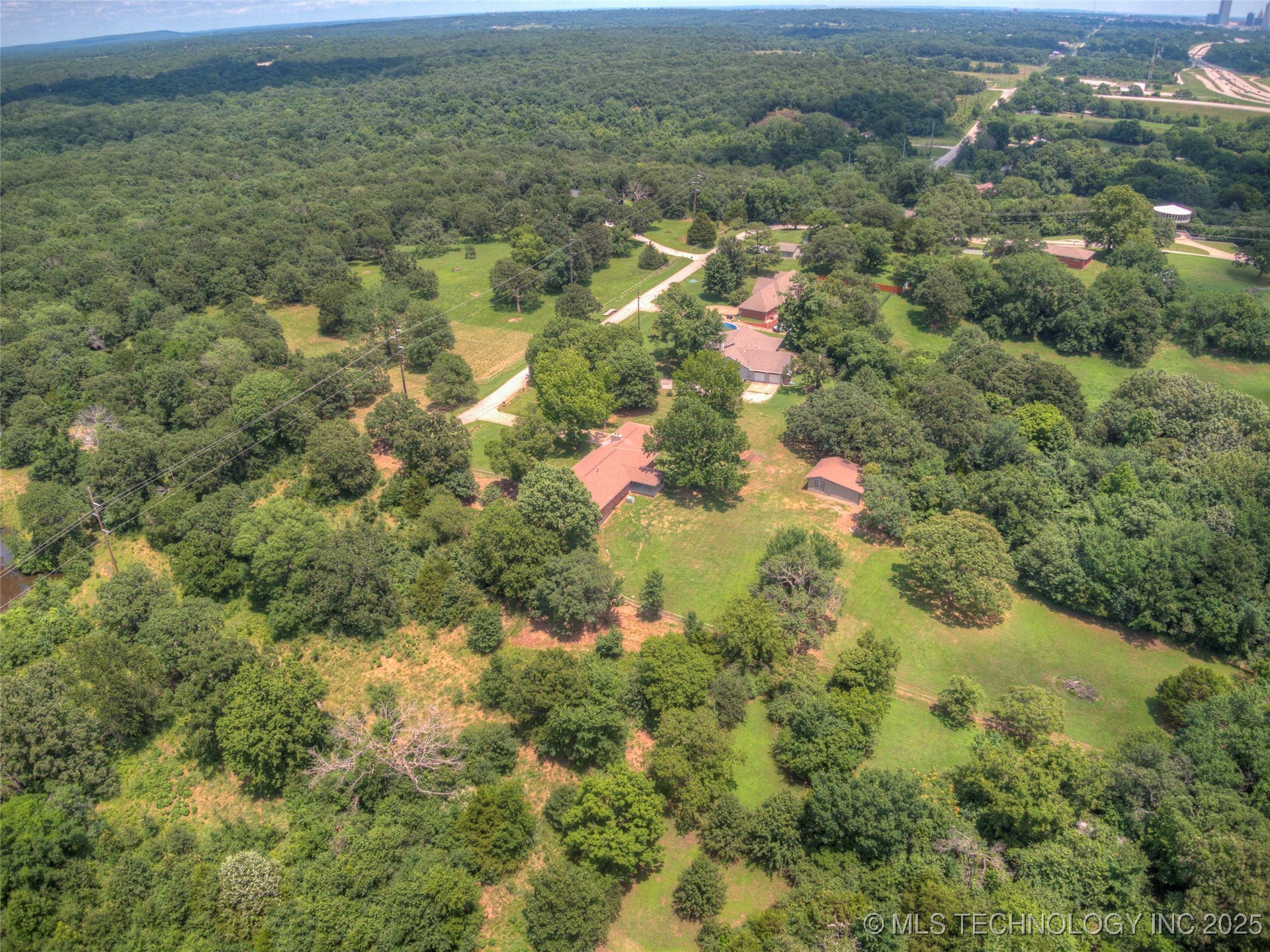 6540 W Edison Street Property Photo 64